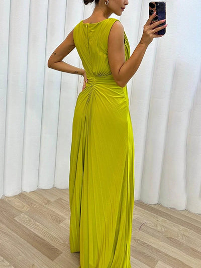 Lillian - Elegant Pleated Maxi Dress