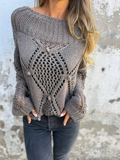 Eva – Knitted Sweater with a Round Neckline