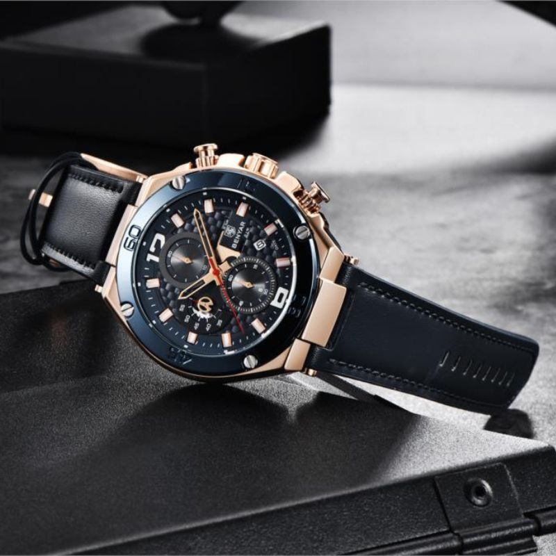 Quartz multifunction sports chronograph watch