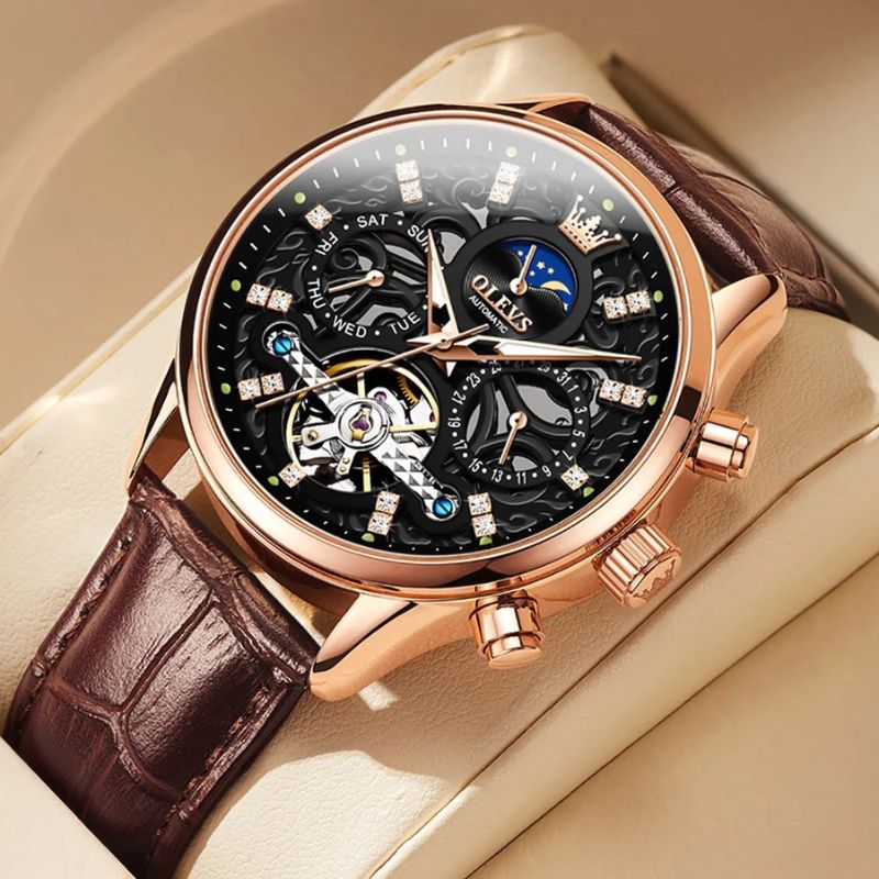 Mechanical automatic watch with leather strap