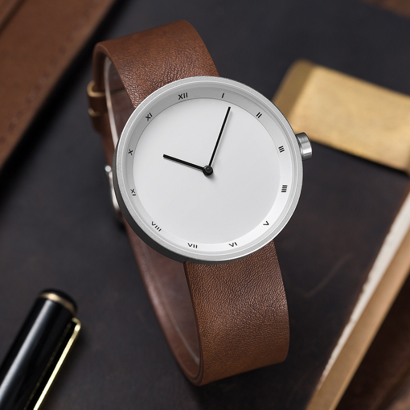 Minimalist quartz watch