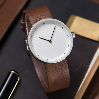 Minimalist quartz watch