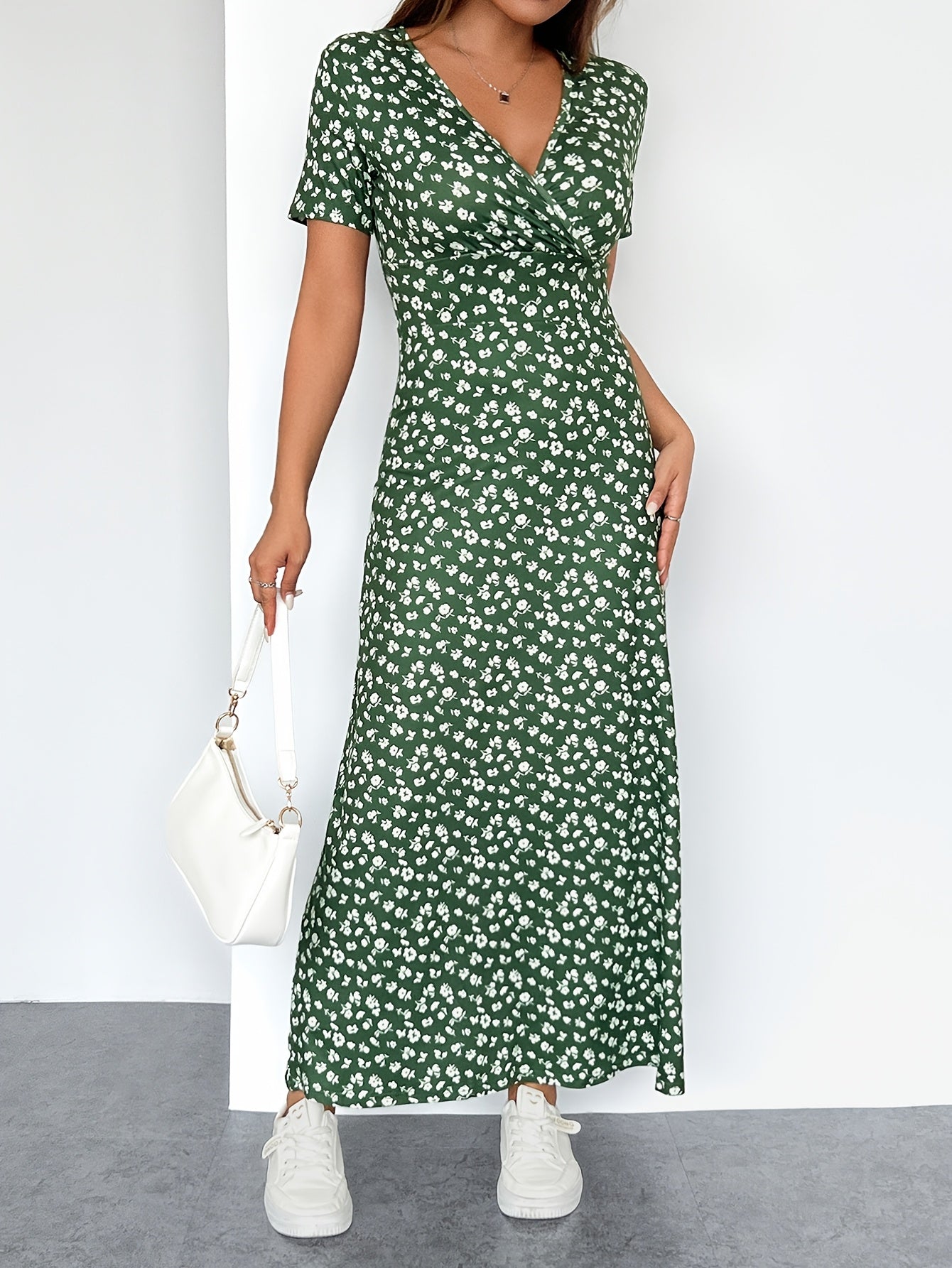 Elena Dress™  – Feminine Charm with Flattering Flair