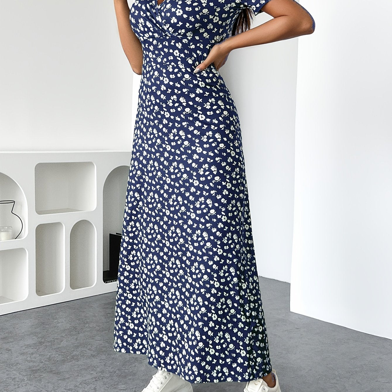 Elena Dress™  – Feminine Charm with Flattering Flair