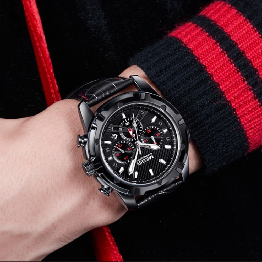 Luxurious sports watch with chronograph function