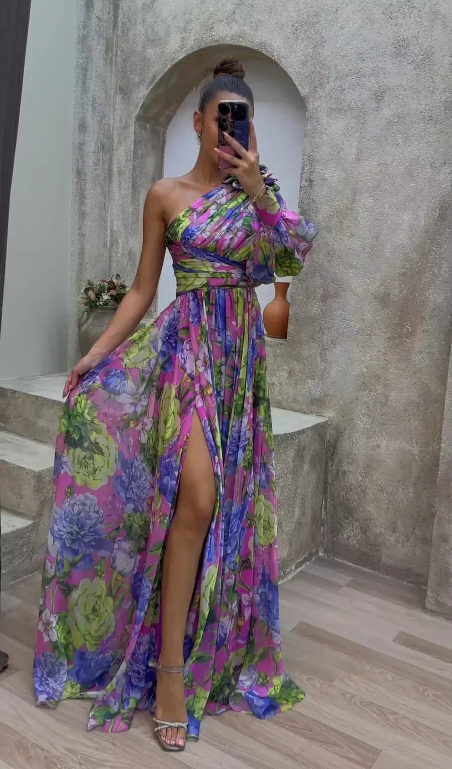 Lillian - Elegant Flowing Maxi Dress Timeless Elegance, Effortless Grace