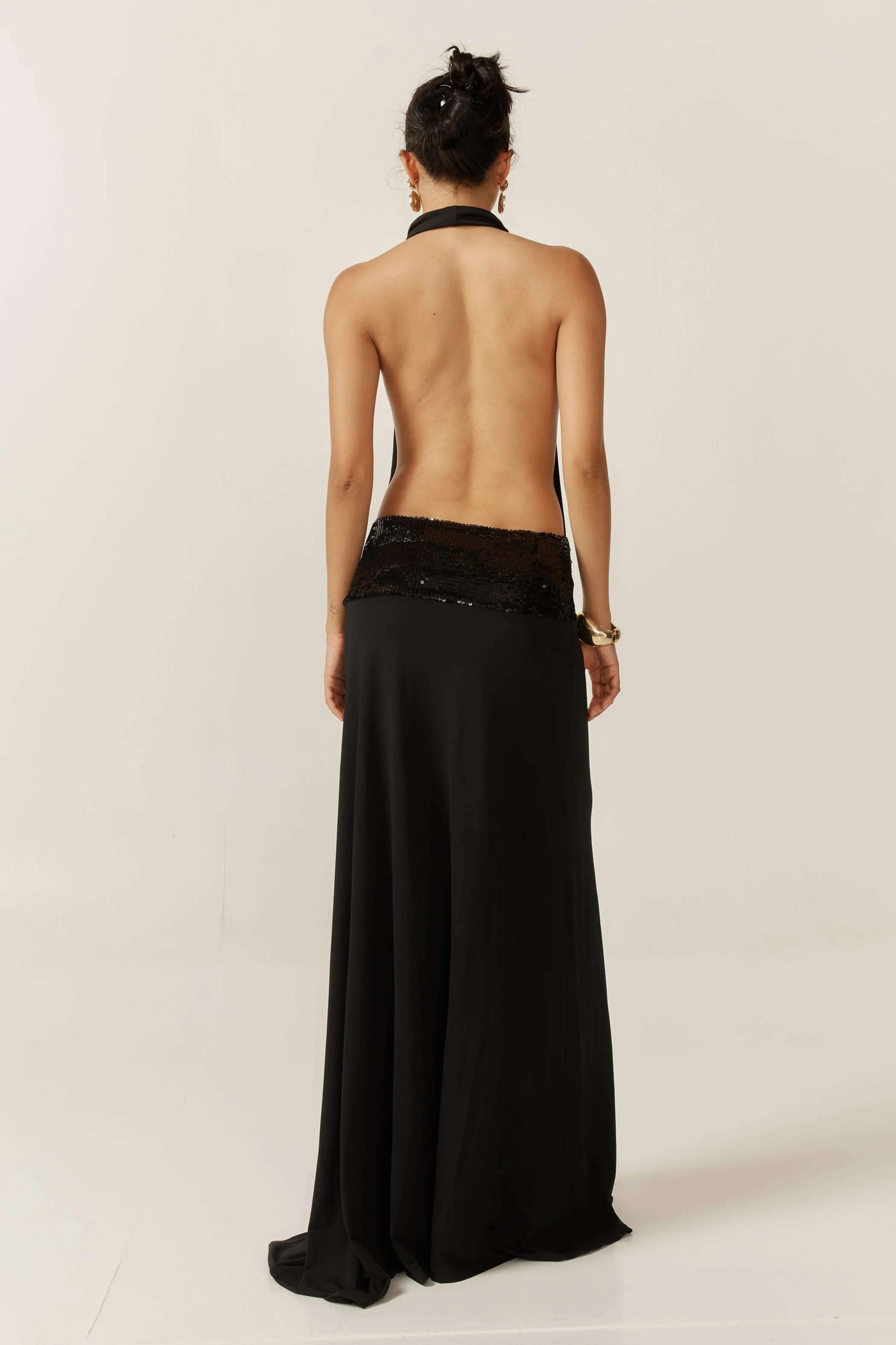 Lorena - Glamorous Backless Maxi Dress