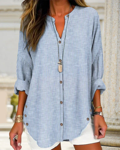 Carla– Elegant V-neck top with timeless stripe pattern