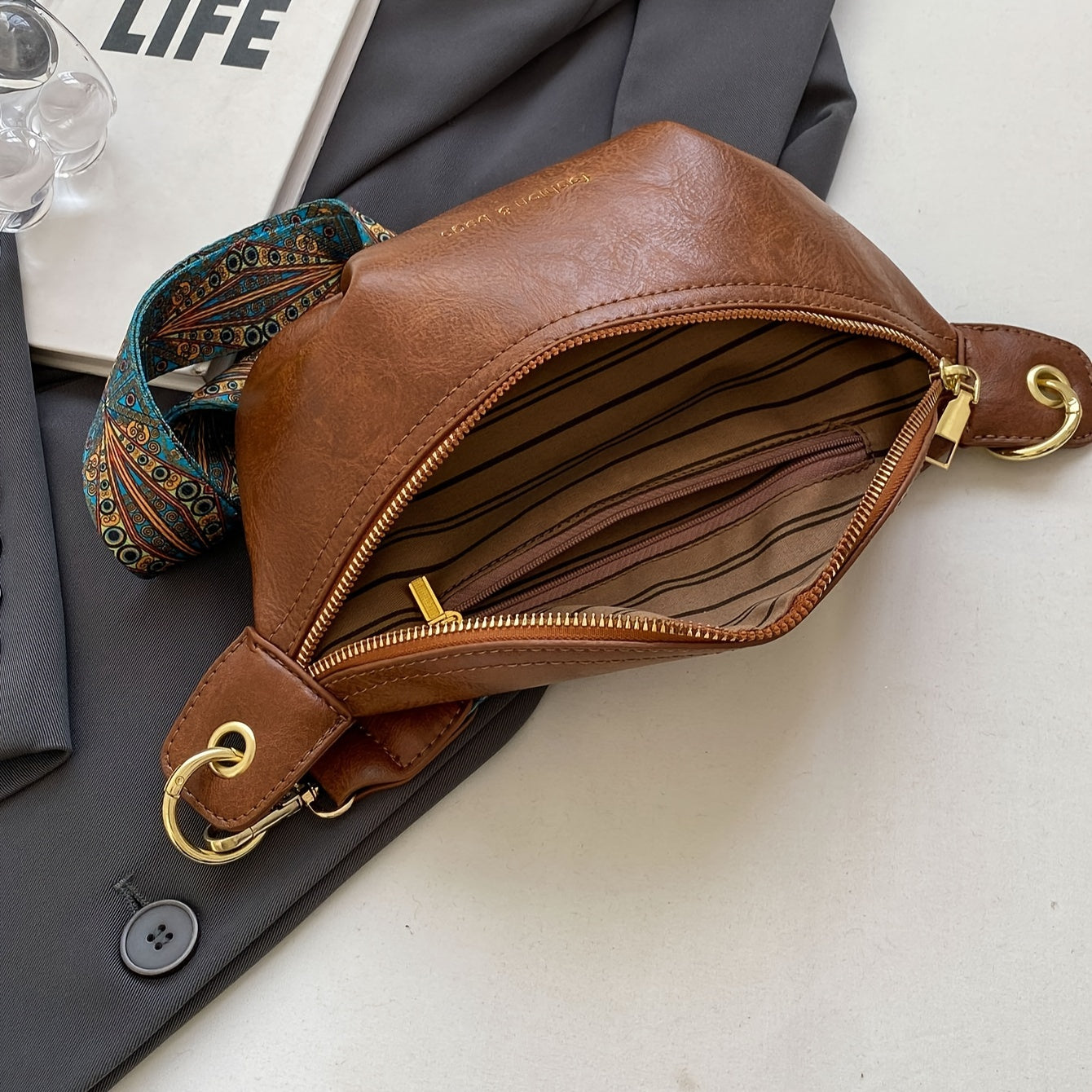 Clara™ - Retro Textured Crossbody Chest Bag