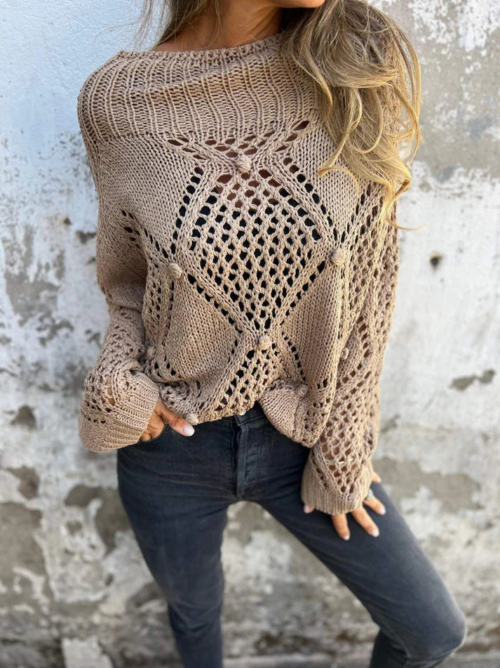 Eva – Knitted Sweater with a Round Neckline