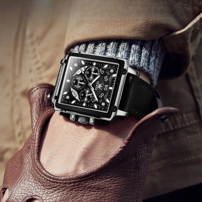 Fashionable chronograph watch with square dial