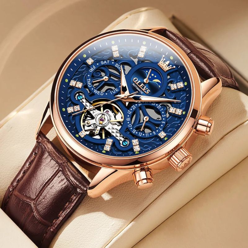 Mechanical automatic watch with leather strap