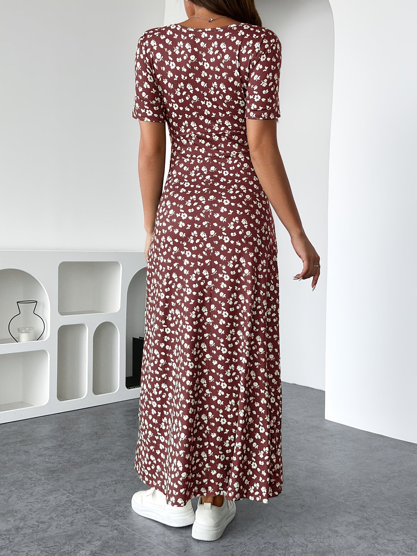 Elena Dress™  – Feminine Charm with Flattering Flair