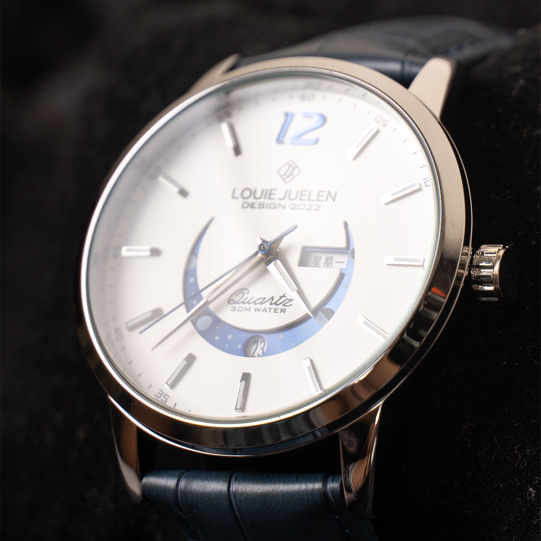 Elegant moon phase watch with luminous calendar for the week