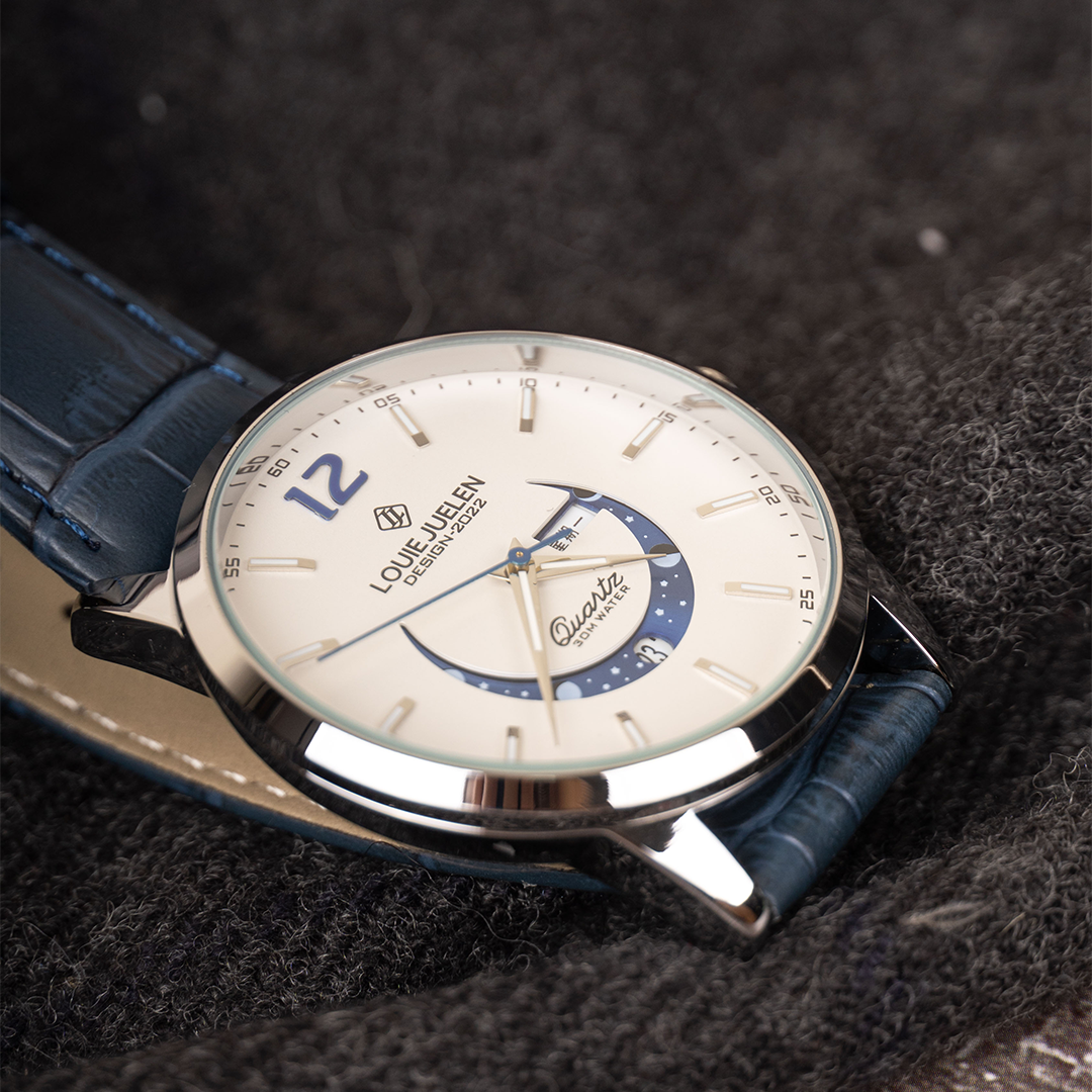 Elegant moon phase watch with luminous calendar for the week