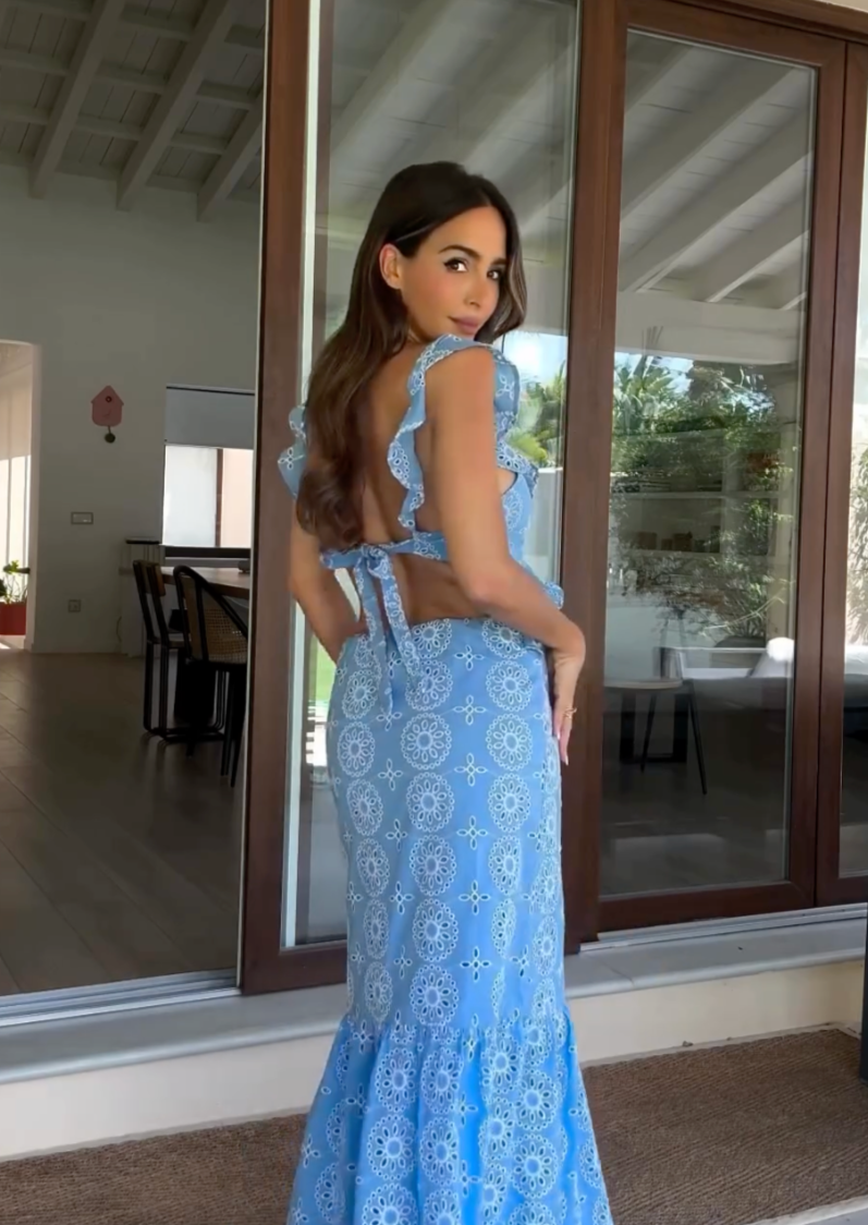 Ara – Graceful Ruffled Maxi Dress