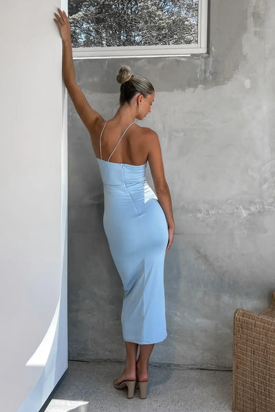 Cara – Classic Sleeveless Midi Dress