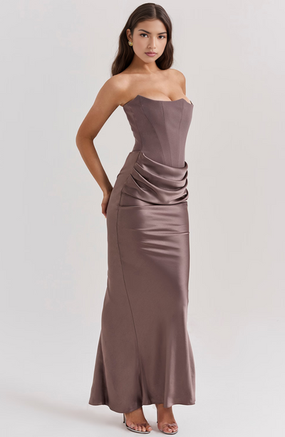 Vivian - Elegant Strapless Maxi Dress Timeless Grace with a Bold Touch