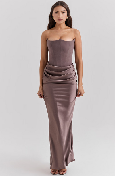 Vivian - Elegant Strapless Maxi Dress Timeless Grace with a Bold Touch