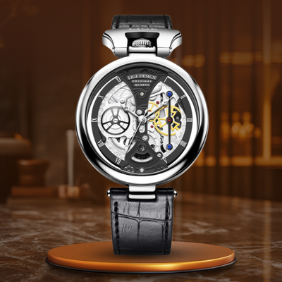 Fashionable men's watch with flat case