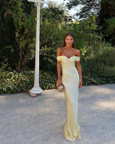 Ivory - Chic Backless Maxi Dress Effortless Grace with a Bold Touch