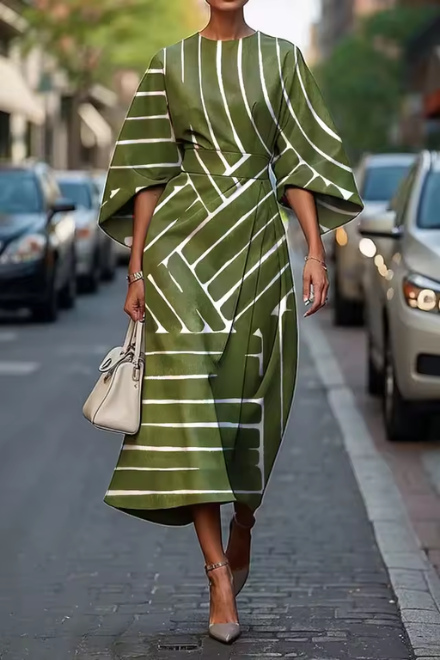 Anne- Elegant Midi Dress