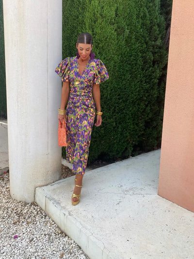 Aurora – Bold Puff-sleeve Midi Dress
