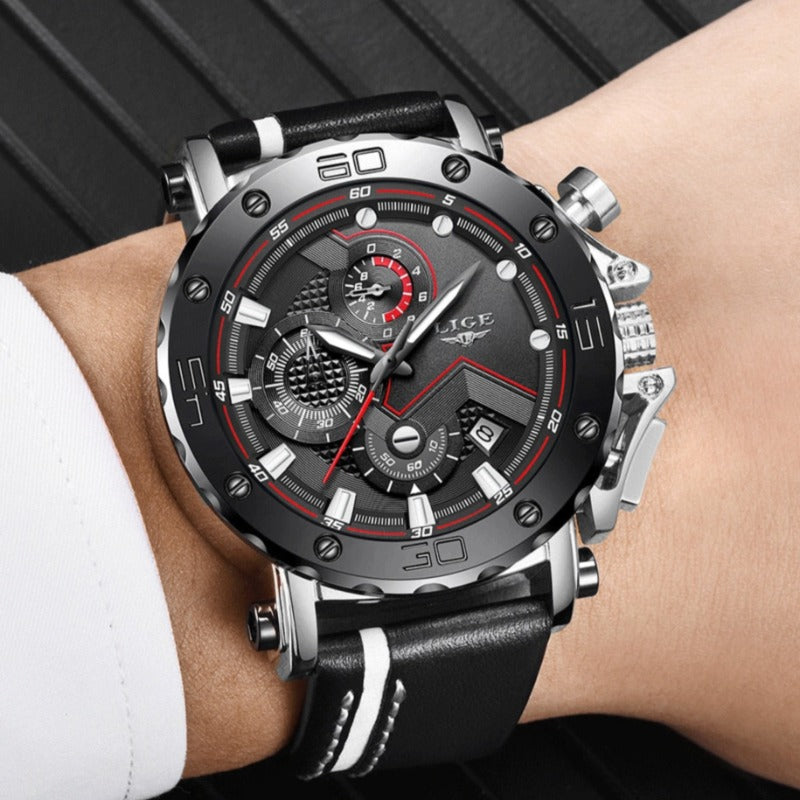 Luxurious stainless steel military watch with quartz movement