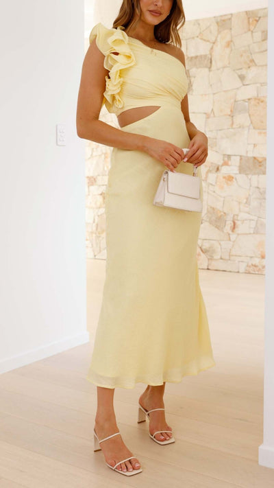 Patricia - Sleek Asymmetrical Cutout Maxi Dress Modern Edge Meets Timeless Allure
