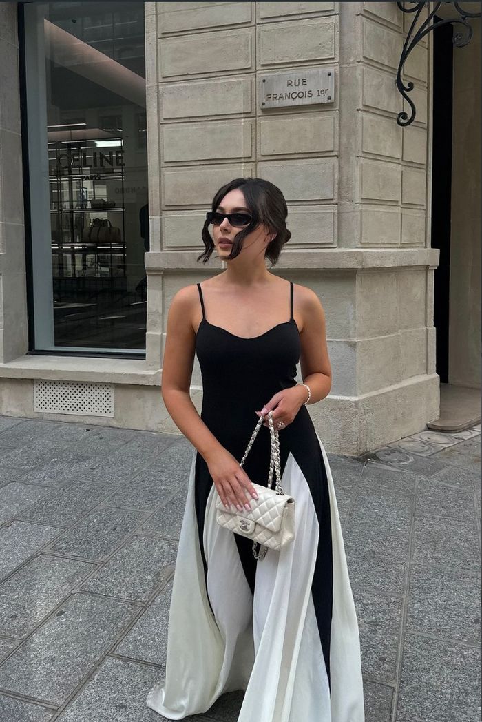 Elara - Flowing Maxi Dress