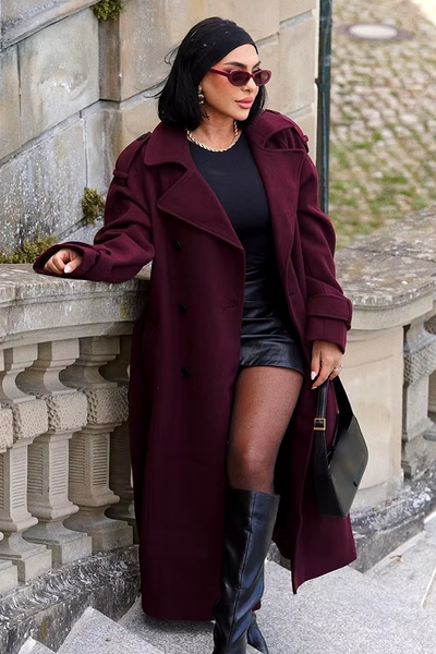 Julia / Burgundy Coat