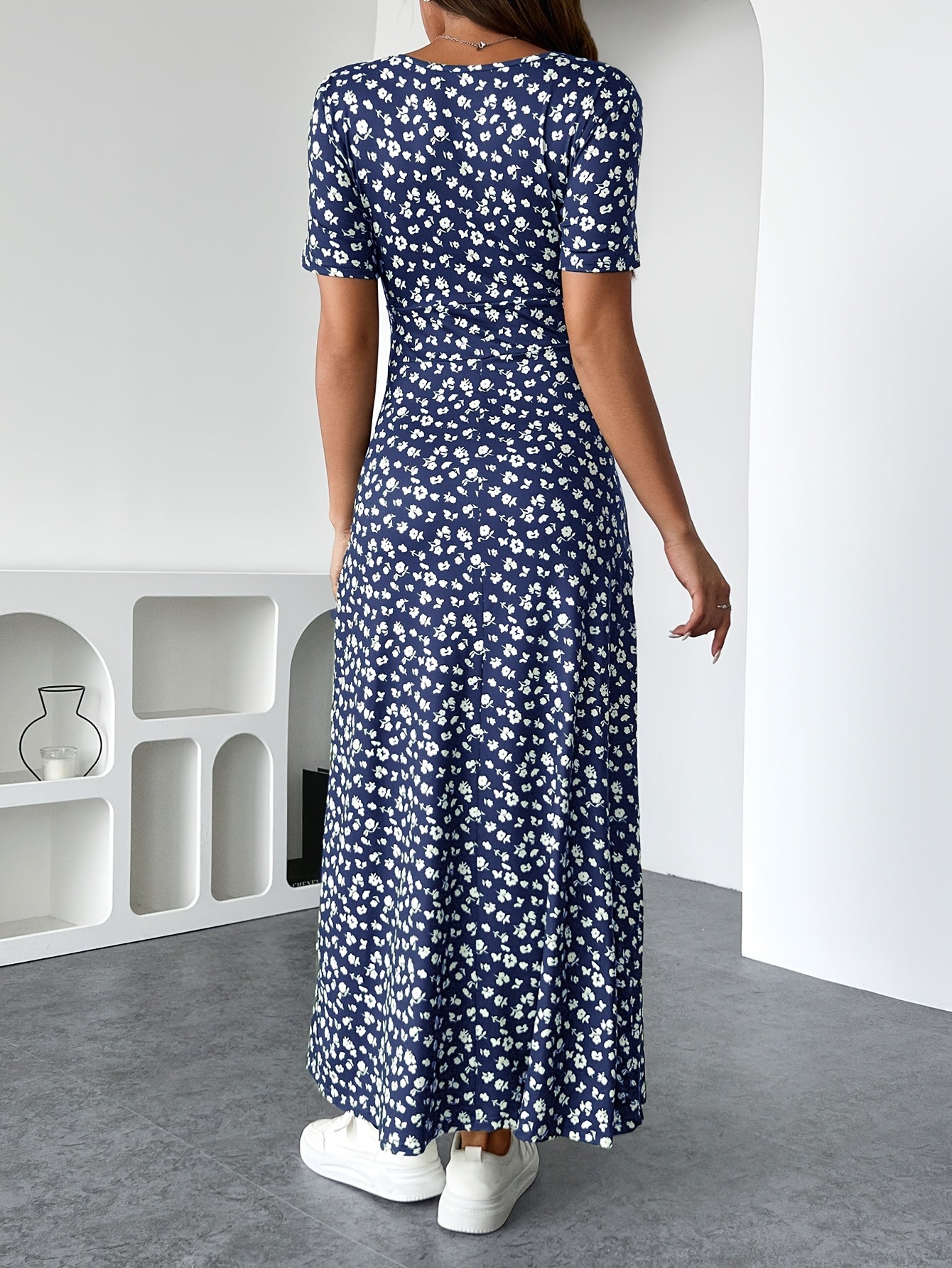 Elena Dress™  – Feminine Charm with Flattering Flair