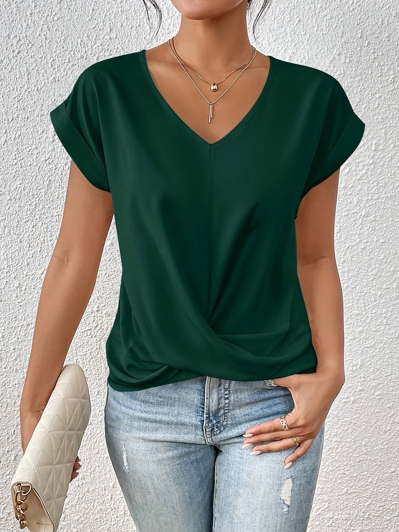 BElla | Casual V-Neck T-Shirt