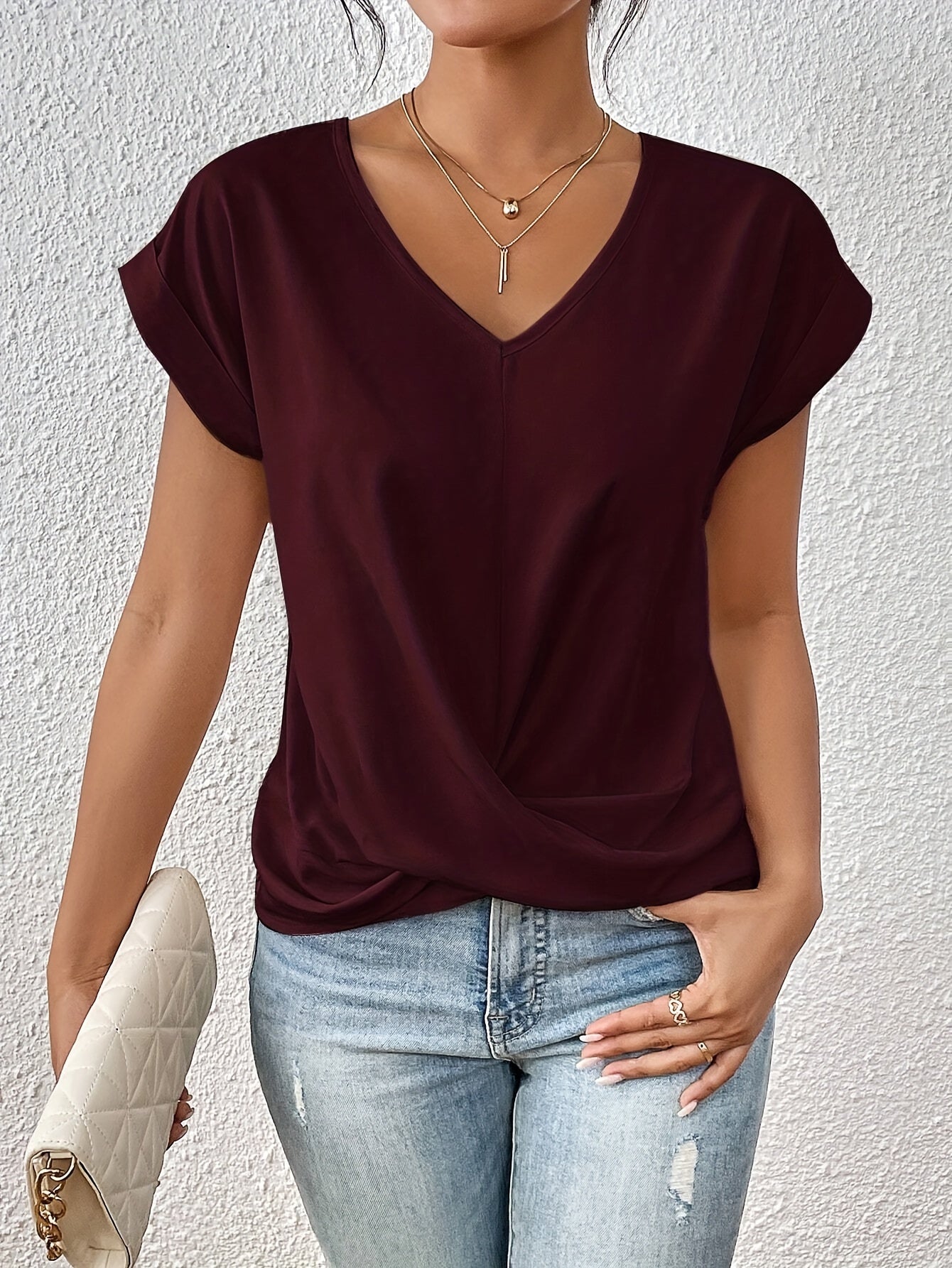 BElla | Casual V-Neck T-Shirt