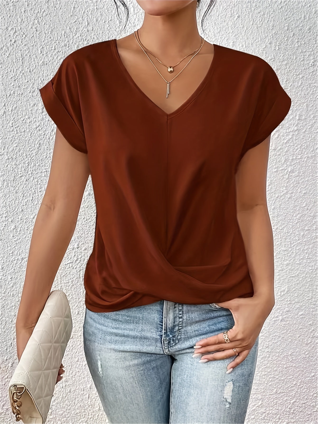 BElla | Casual V-Neck T-Shirt