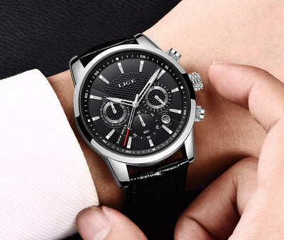 Fashionable leather military watch