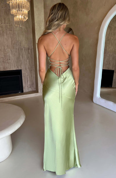 Lia - Luxe Backless Maxi Dress Refined Glamour with a Bold Edge