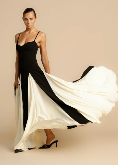 Juliette - Graceful V-Neck Midi Dress