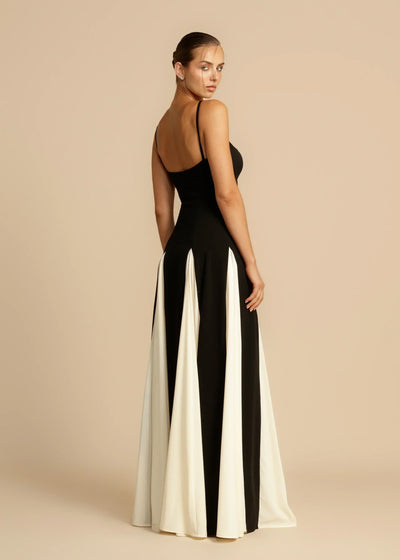 Juliette - Graceful V-Neck Midi Dress